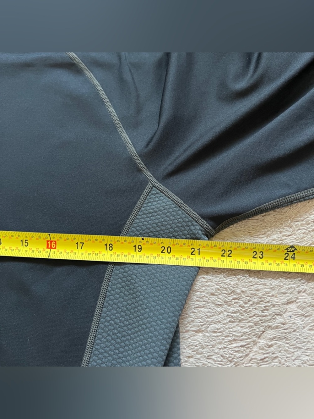 Obermeyer Quarterzip Performance Athleisure Outdoor Hiking Sporty Skiing Size L - Picture 8 of 8